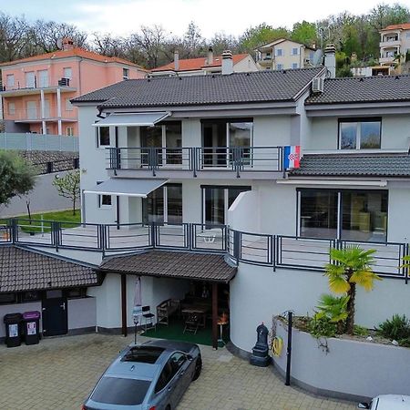 Villa Vila Lovran Exterior photo